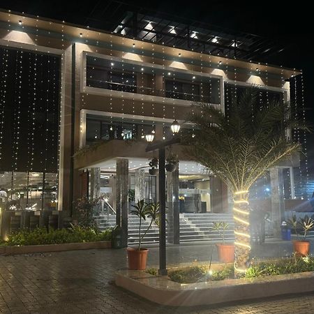 The Pavilion Park Resort Malegaon Dış mekan fotoğraf