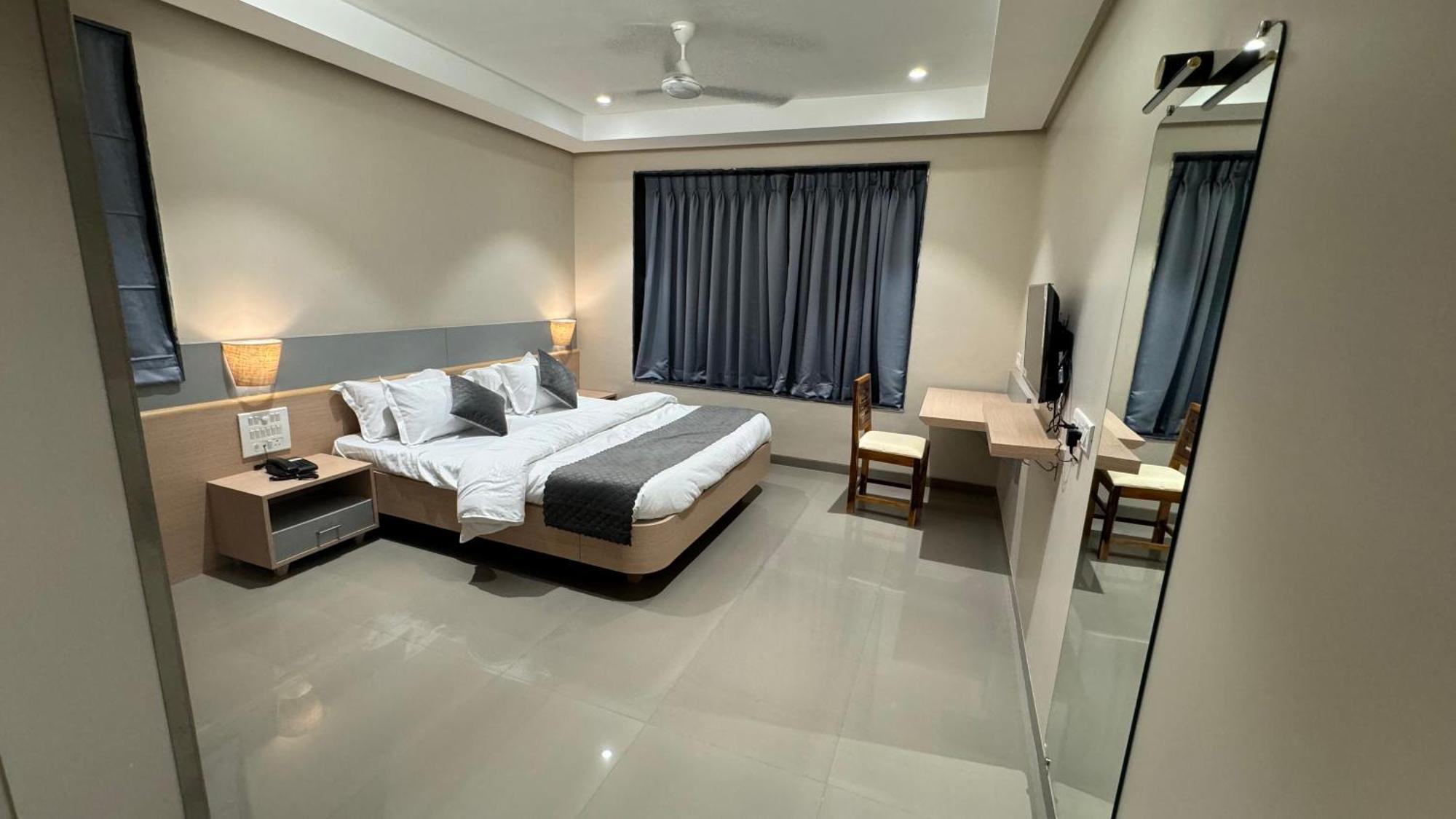 The Pavilion Park Resort Malegaon Dış mekan fotoğraf