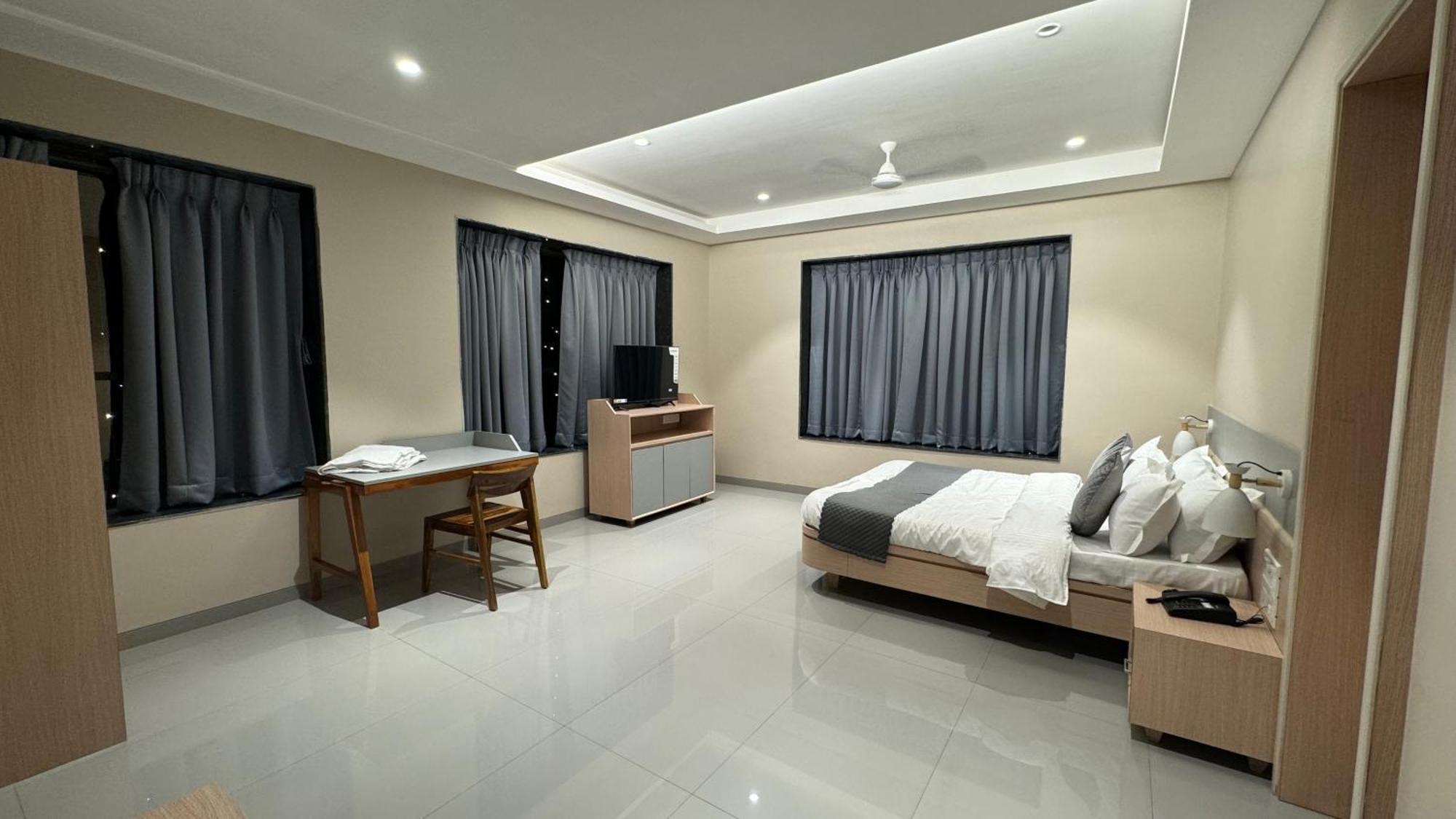 The Pavilion Park Resort Malegaon Dış mekan fotoğraf