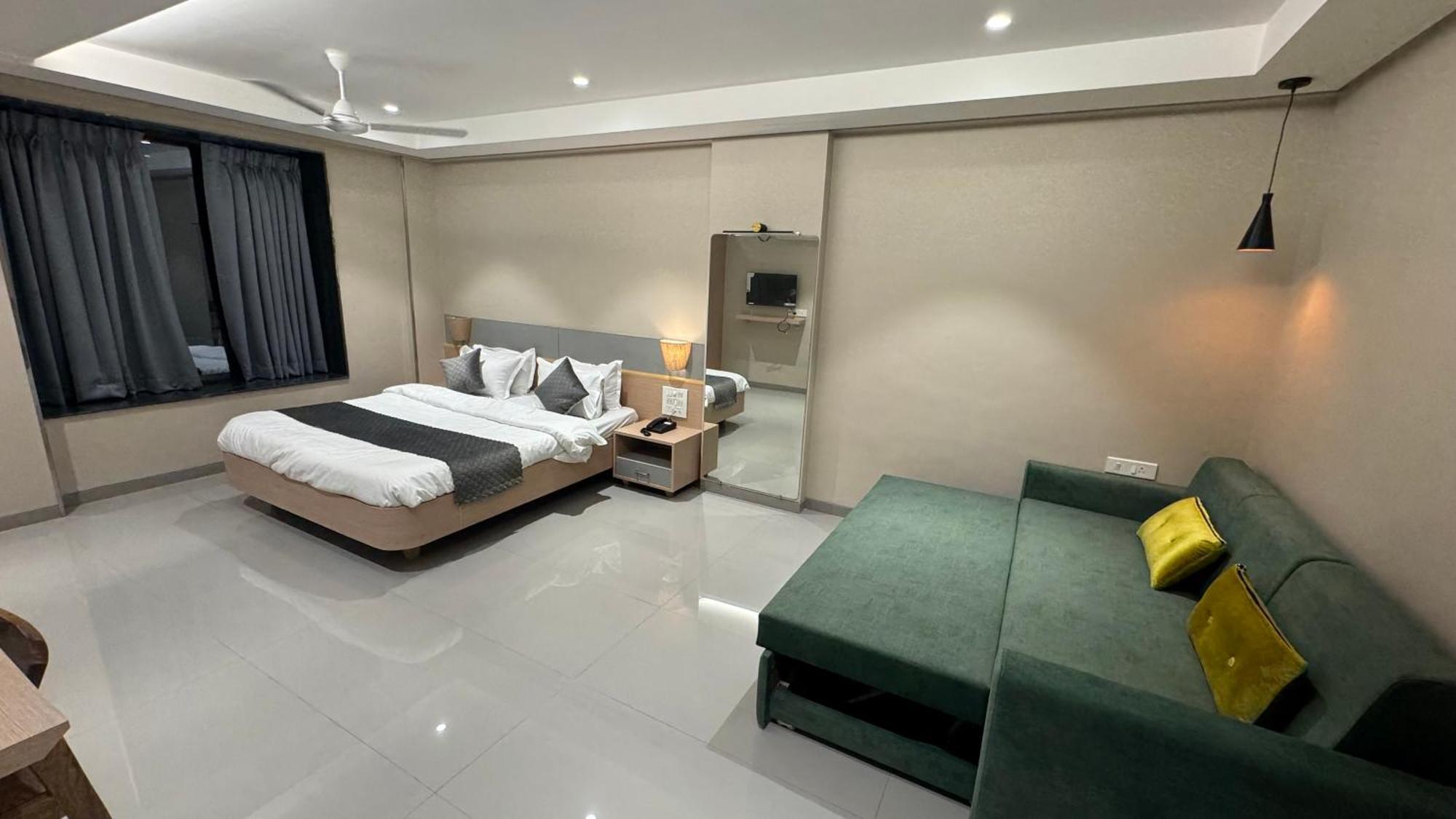 The Pavilion Park Resort Malegaon Dış mekan fotoğraf